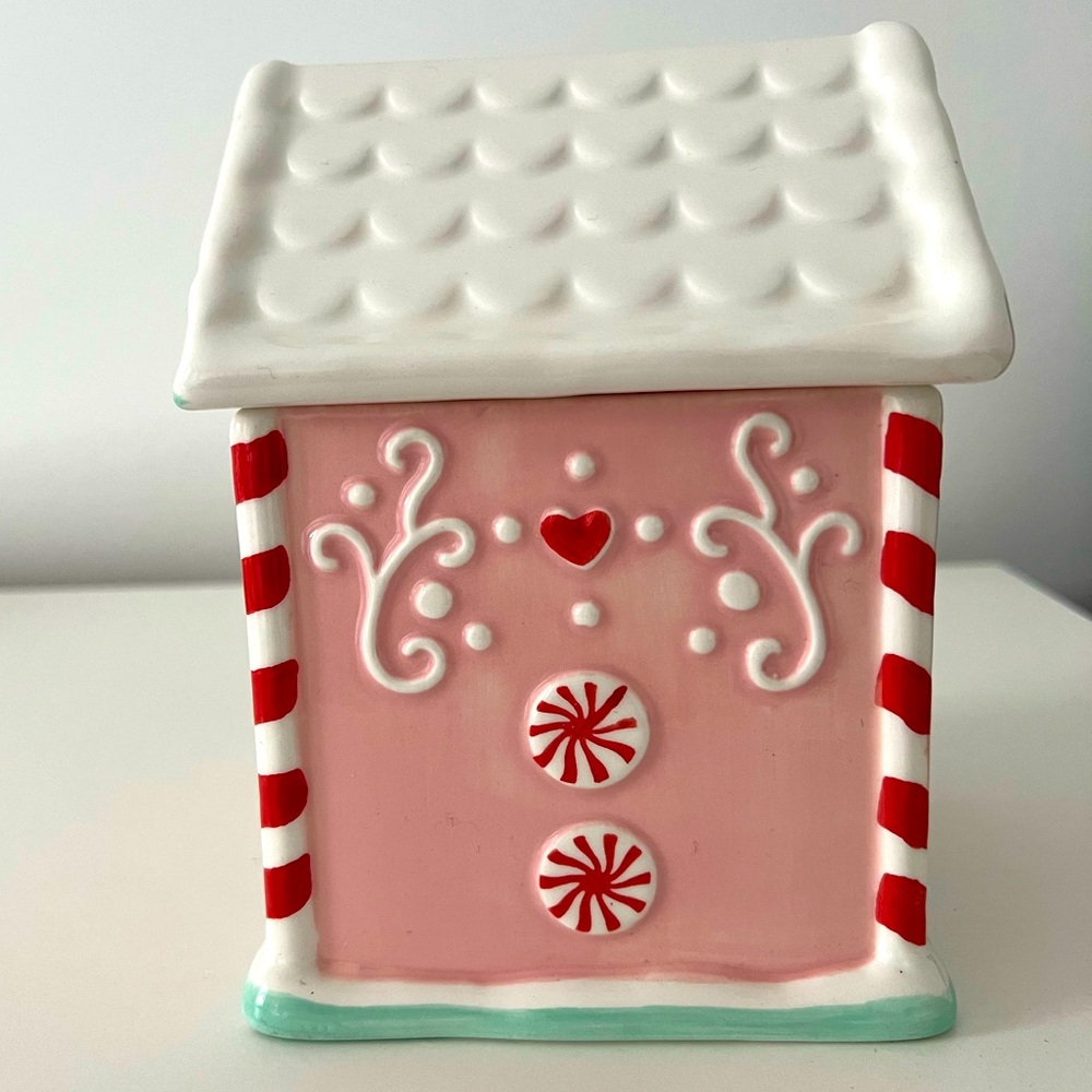 Gingerbread House Jar - Picture 2 of 4